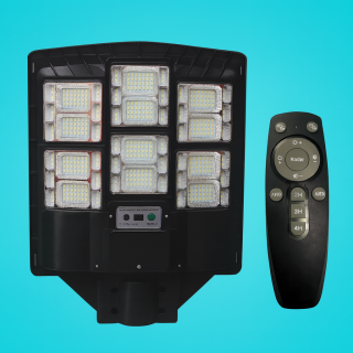 NOAS 600 Watt LED solar sokak lambası armatürü — yüksek güçlü monokristal güneş paneli, LiFePO₄ batarya ve geniş açılı SMD LED’leriyle uzun süreli, tam gece aydınlatma sağlar.