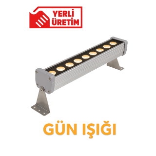 9 LED 30 cm gün ışığı wallwasher armatürü – alüminyum gövdeli, paslanmaz montaj ayaklı, sıcak beyaz (gün ışığı) tonunda ışık yayan dış mekan duvar aydınlatma lambası. Fotoğrafta beyaz fonda yerli üretim logolu, 9 adet gün ışığı LED’e sahip profesyonel wallwasher ürünü görülmektedir.